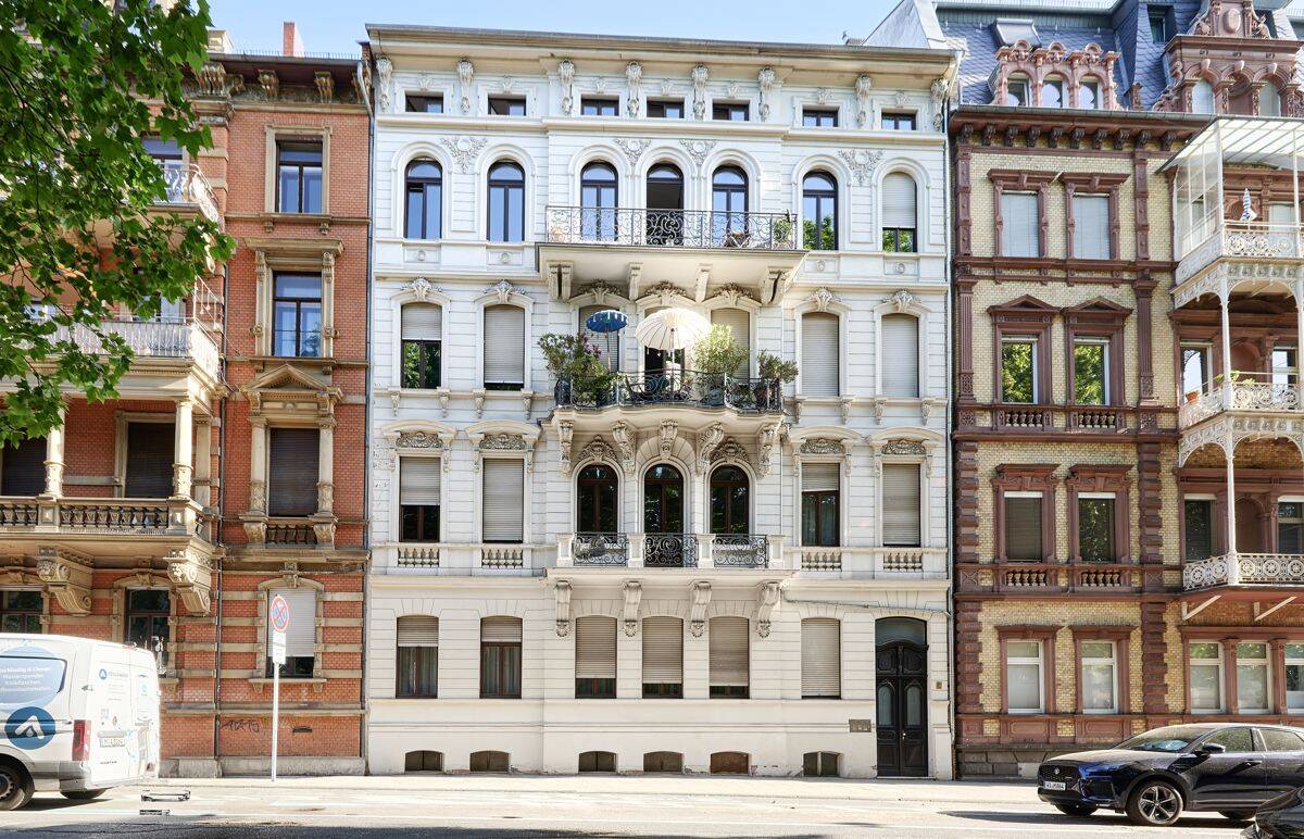 TRÄUME WERDEN WAHR! Luxuriöse 4-Zimmer-Altbauwohnung mit Balkon & EBK in Wiesbaden-Mitte*bezugsfrei*, 65185 Wiesbaden (Wiesbaden)