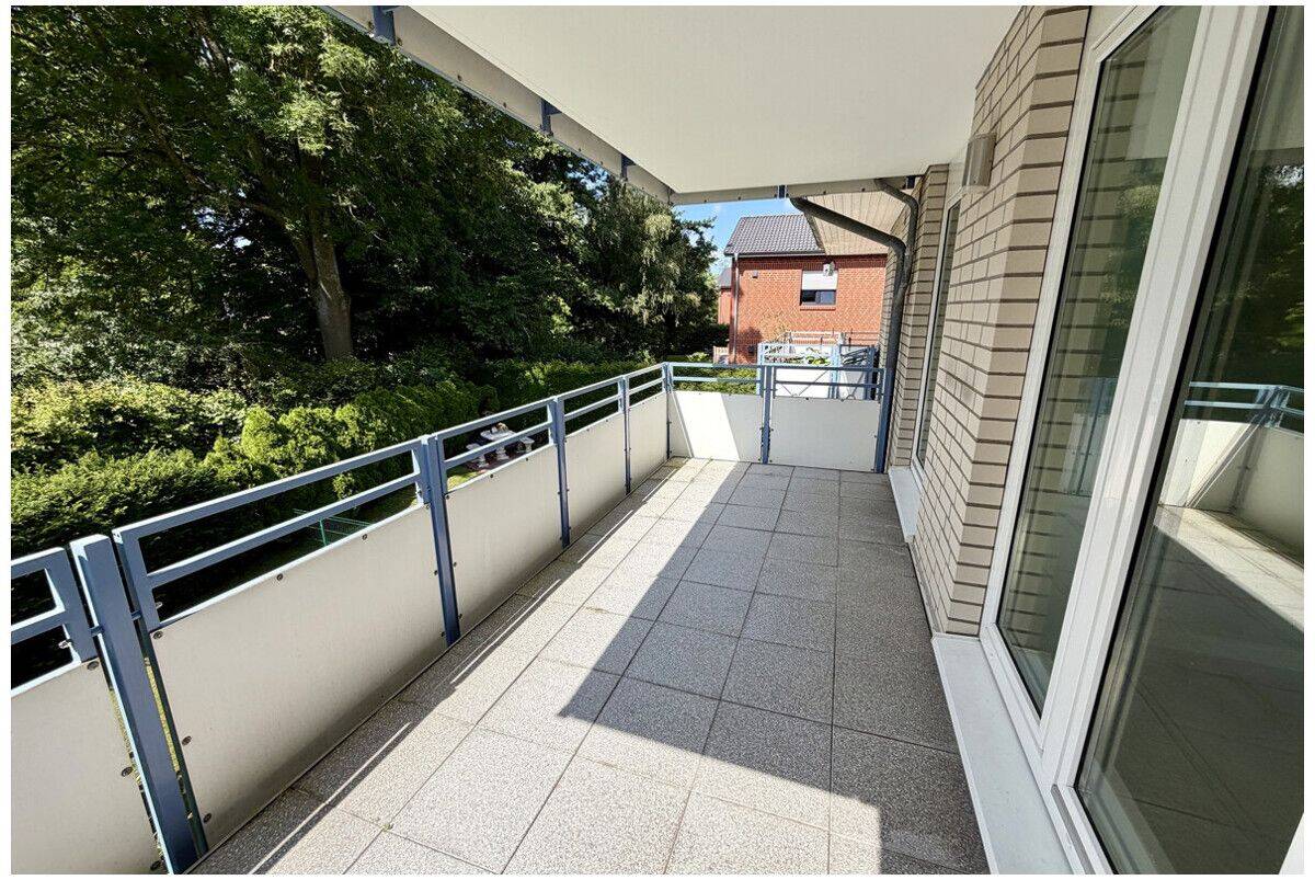 Sanierte 2-Zimmer-Obergeschosswohnung in Cuxhaven, 27474 Cuxhaven