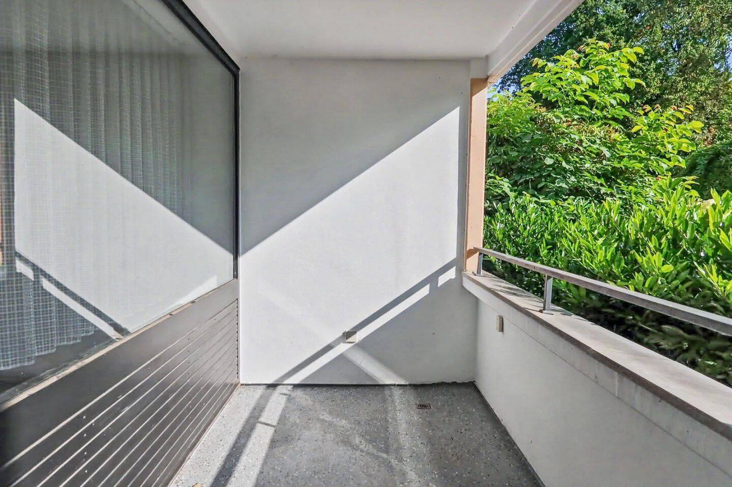 Mönchengladbach – Attraktive 2-Zimmer-Wohnung mit Balkon in zentraler Lage, 41239 Mönchengladbach