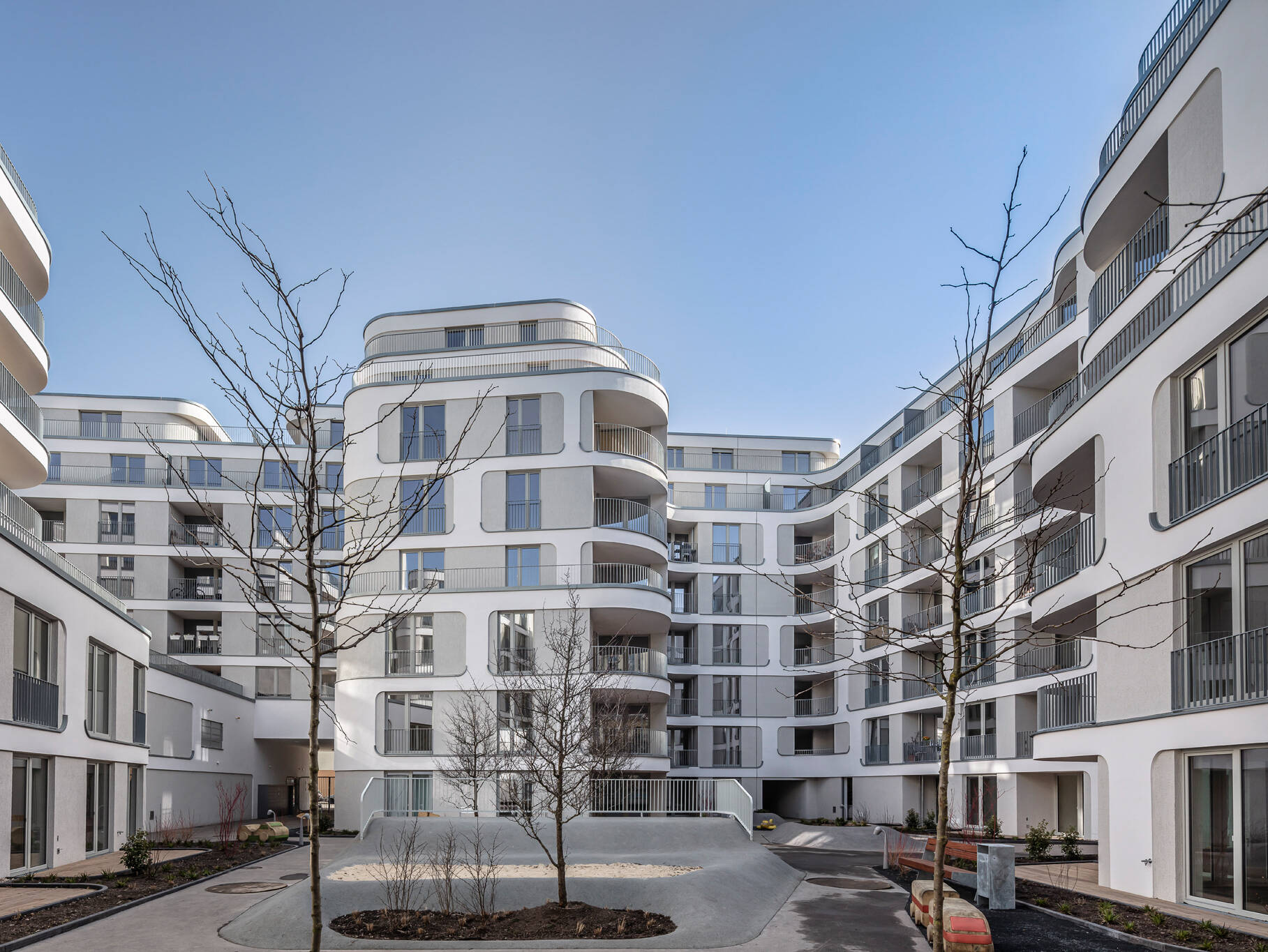 Exklusive 4-Zimmer Wohnung in begehrter Lage, 10437 Berlin (Pankow Prenzlauer Berg)