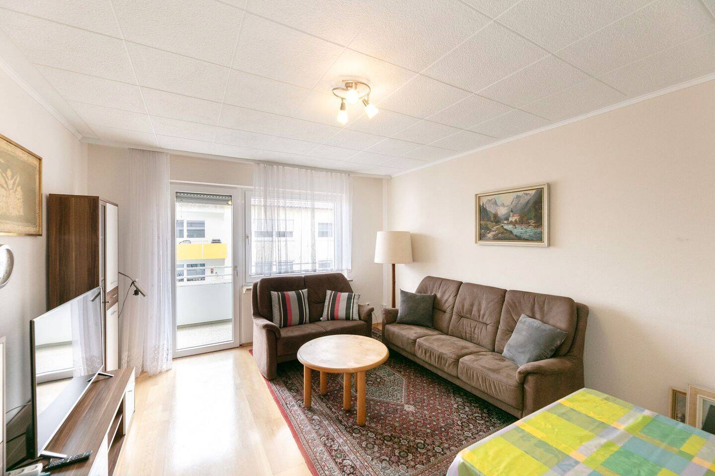 Wohnen mitten im Stadtzentrum –
Charmante Wohnung mit zwei Balkonen, 89231 Neu-Ulm