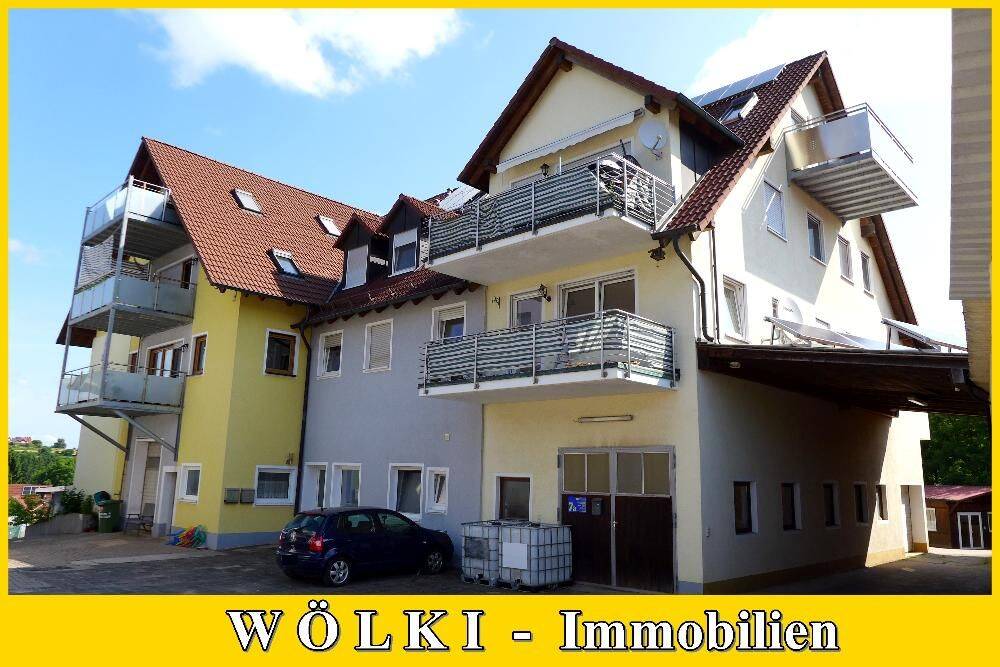 3 Zimmer – Dachgeschoss – Wohnung mit Aufzug und großen Balkon!, 90559 Burgthann