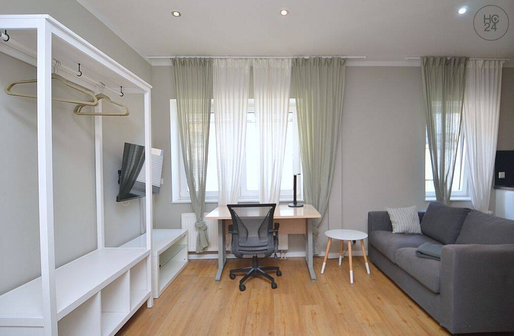 Modern möblierte 1-Zimmer-Wohnung mit WLAN in Nürnberg/ Muggenhof, 90411 Nürnberg