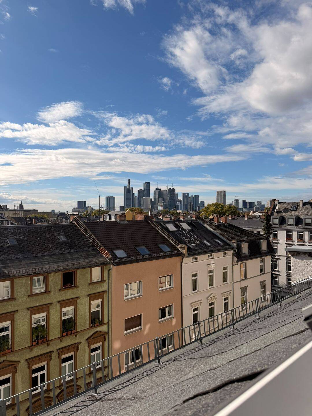 Kernsanierte 2-Zimmer Dachgeschosswohnung mit ausgebautem Dachboden in Toplage nahe Berger Straße – Frankfurt-Nordend, 60316 Frankfurt am Main (Nordend-Ost Nordend-West Ostend)