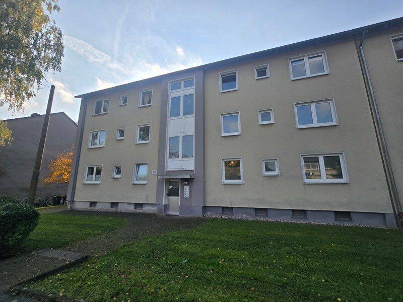 bezugsfertige 3,5 Zimmer Wohnung mit Balkon und Wannenbad, 45657 Recklinghausen