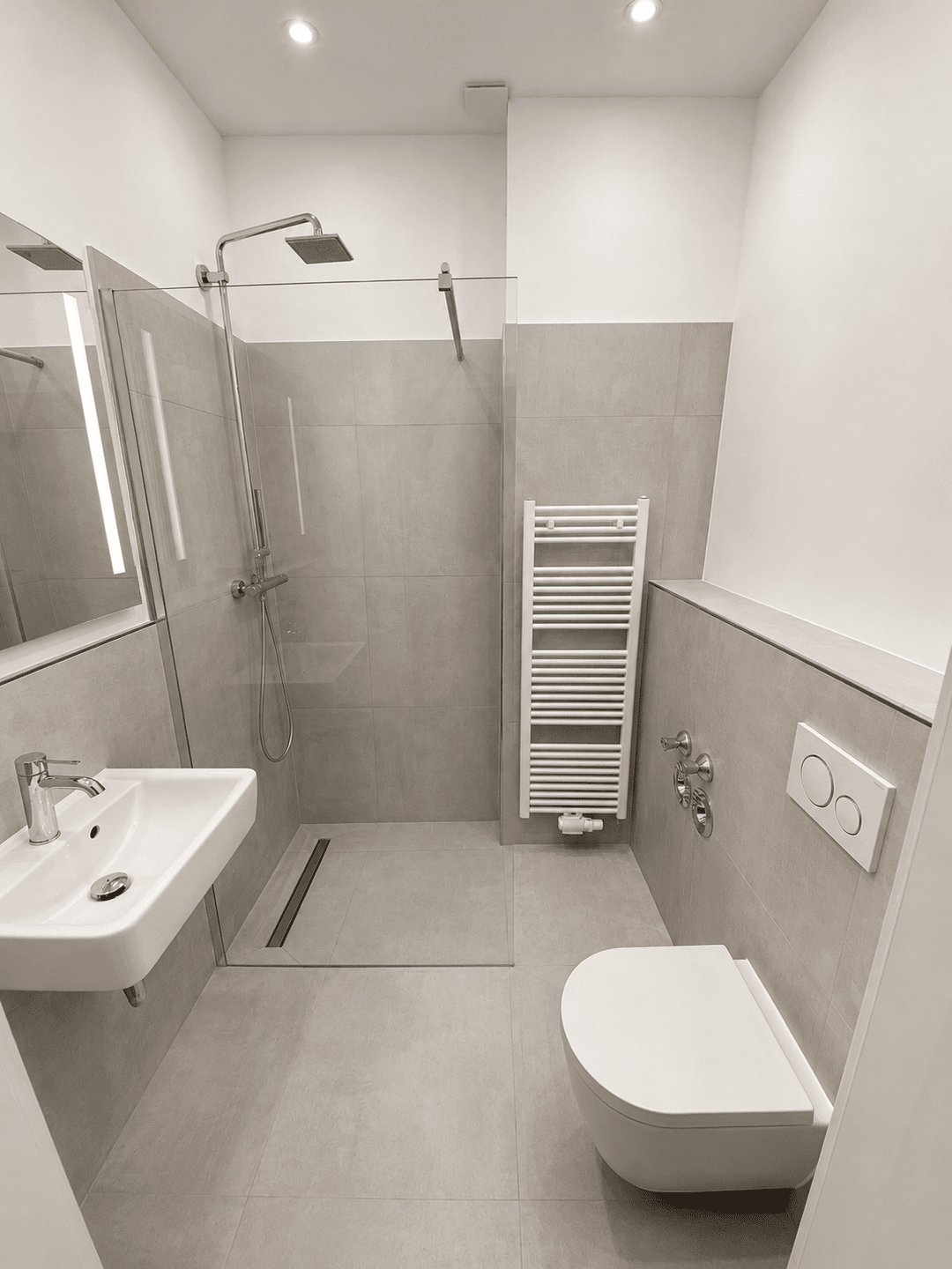 Unterbilk: Praktische, teilsanierte Wohnung mit 3,20m Deckenhöhe, 40217 Düsseldorf (Friedrichstadt Unterbilk)