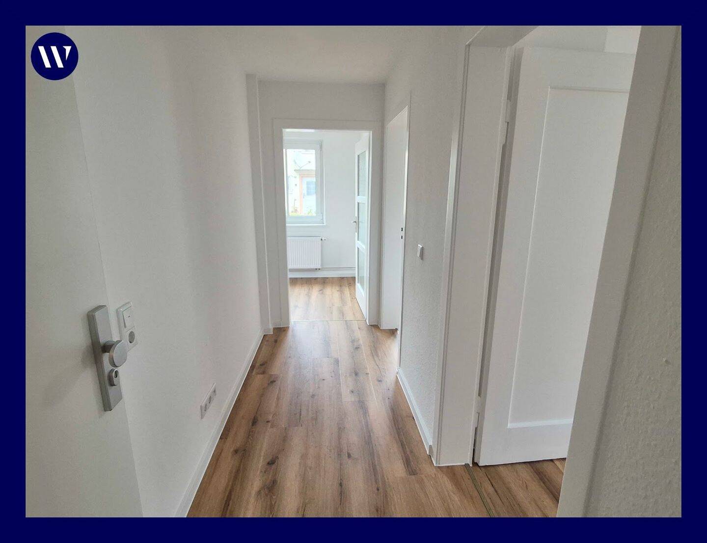 Helle 2-Zimmer-Wohnung – renoviert, guter Schnitt, Essküche, Tageslichtbad mit Wanne, ruhige Lage, 78224 Singen (Hohentwiel)