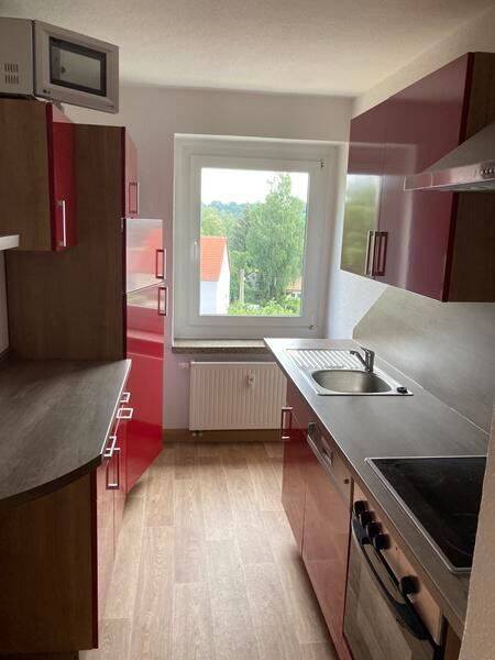 Gemütliche 3-Zimmer mit Einbauküche und Wannenbad in ruhiger Lage!, 9355 Gersdorf