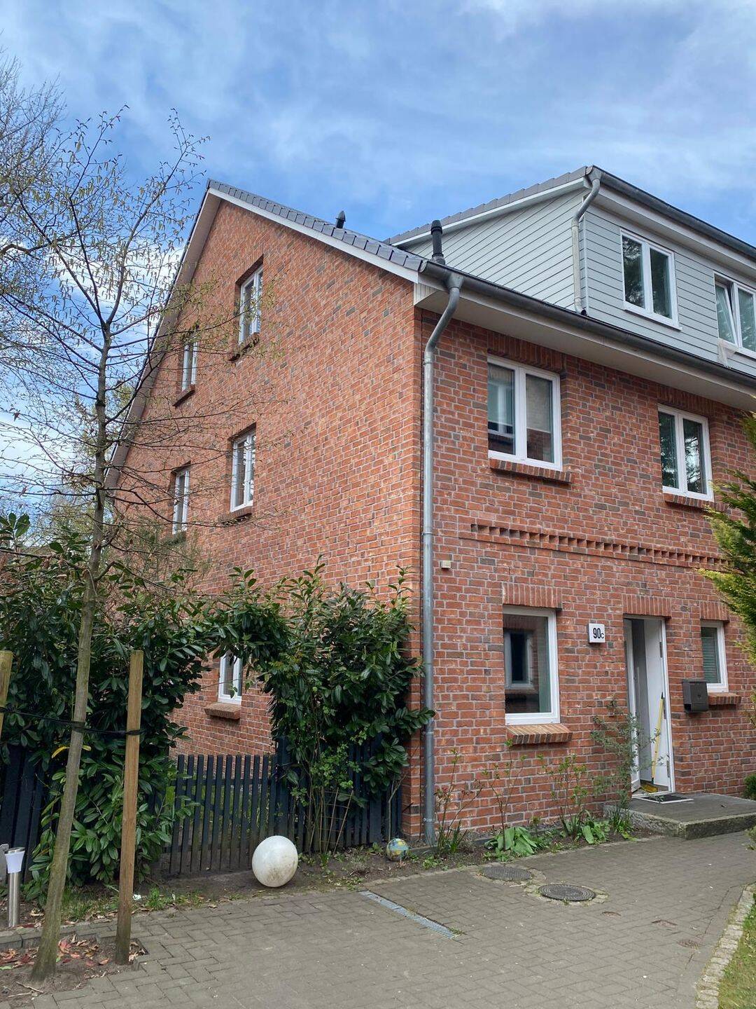 Modernes Reihenhaus mit viel Platz, hochwertiger Ausstattung und optimaler Anbindung an Hamburg, 25421 Pinneberg