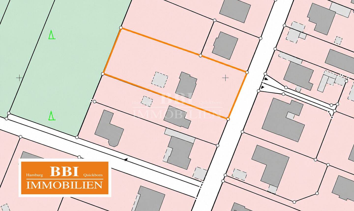 Quickborn-Heide: Großes Grundstück in bevorzugter Lage, 25451 Quickborn