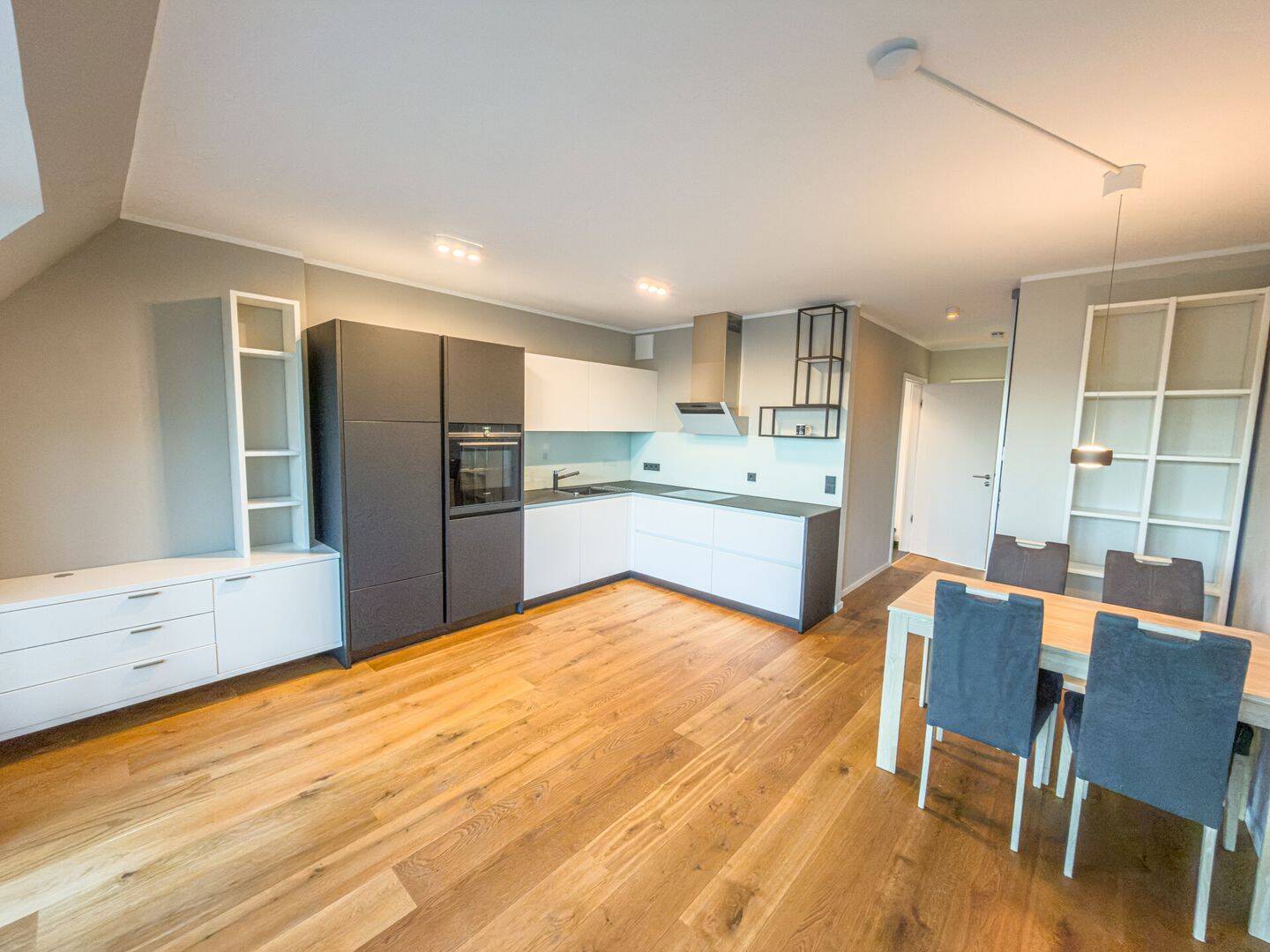 Exklusives Wohnambiente in Strandnähe – Maisonette-Wohnung mit besonderem Raumkonzept!, 23669 Timmendorfer Strand