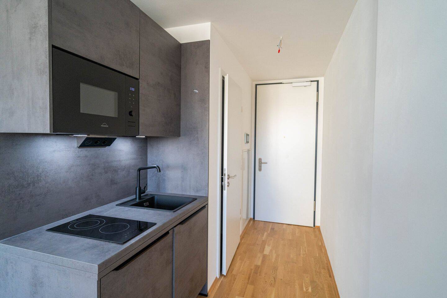 Modernes Apartment mit TG-Stellplatz, 93051 Regensburg (Galgenberg Großprüfening-Dechbetten-Königswiesen Kumpfmühl-Ziegetsdorf-Neuprüll)