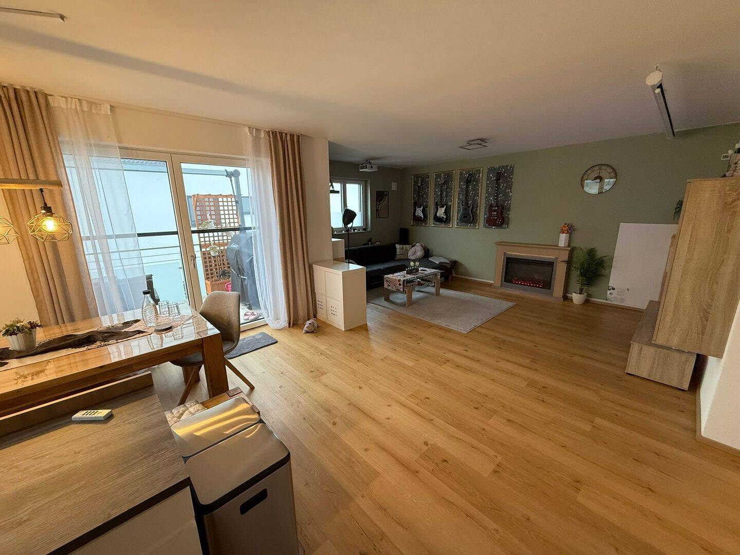 Neuwertige 3-Zimmer-Wohnung in Traumlage, 86666 Burgheim