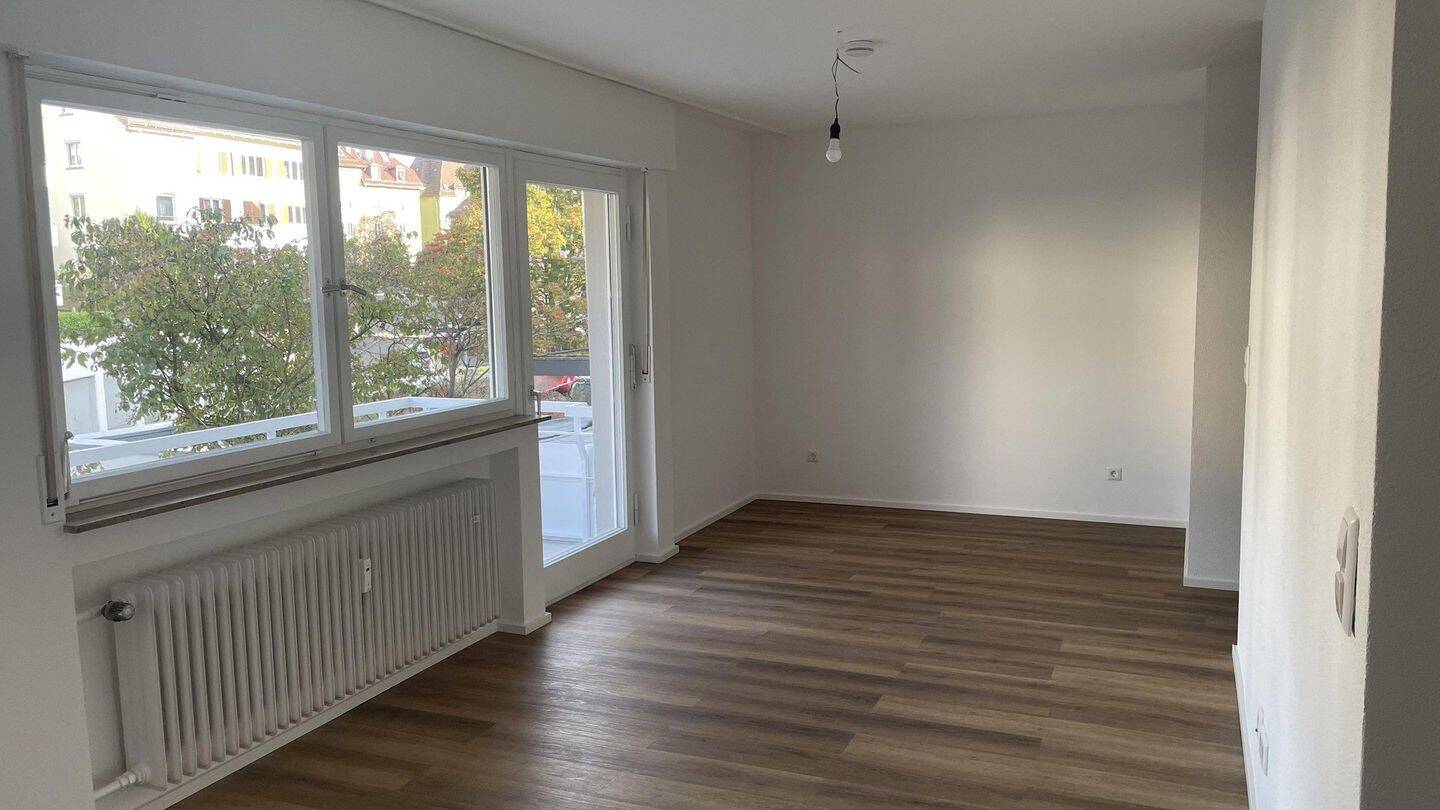 ERSTBEZUG nach KERNSANIERUNG | Stylisches Loft-Apartment mit großem Balkon, neuer Küche & neuem Bad, 70186 Stuttgart (Ost)