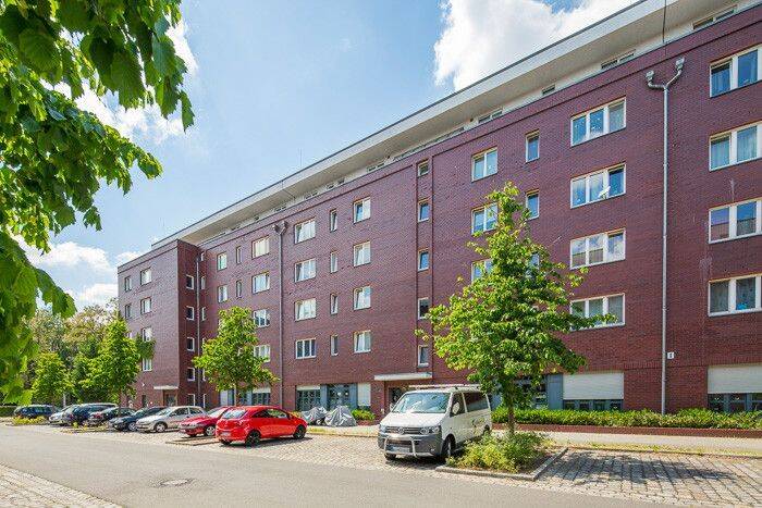 3 Raumwohnung mit Wintergarten / Anmietung nur mit WBS 100 !, 13599 Berlin (Spandau)