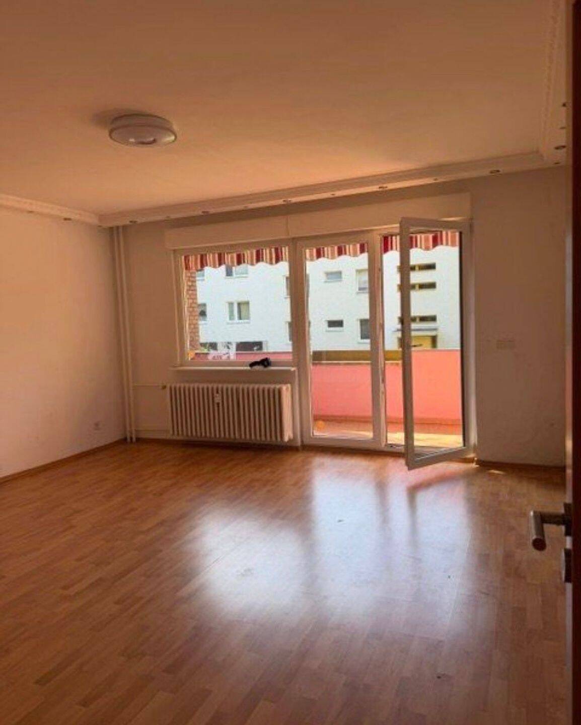 Gropiusstadt Balkon und Stellplatz – direkt bezugsfrei, 12353 Berlin (Neukölln Buckow Gropiusstadt Kolonie Grüner Stern Rudow)