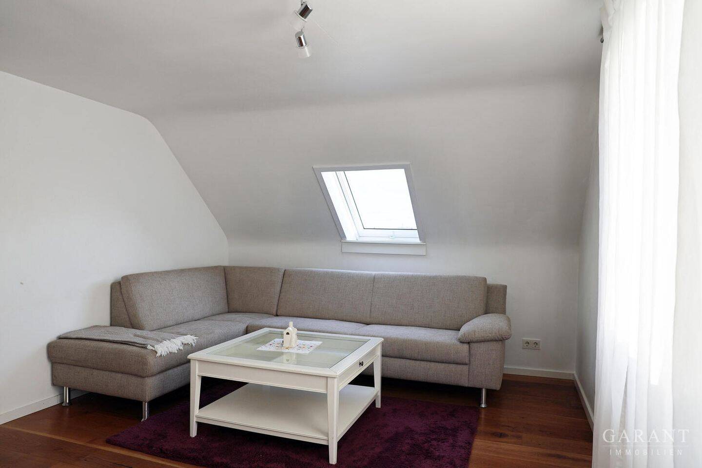 * Top saniert und gepflegt * innen wie neu! * mit Gartenanteil * zwei Abstellräume * Klimatisiert *, 71696 Möglingen