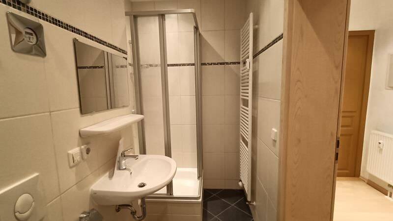 Großzügige 1-Zimmer mit Laminat und Balkon, SP direkt am Zentrum!, 9113 Chemnitz