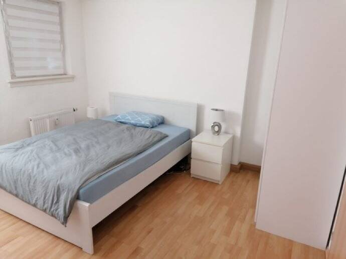 ** schicke, ruhige 1,5 Zimmerwohnung mit Einbauküche **, 65187 Wiesbaden (Biebrich Wiesbaden)