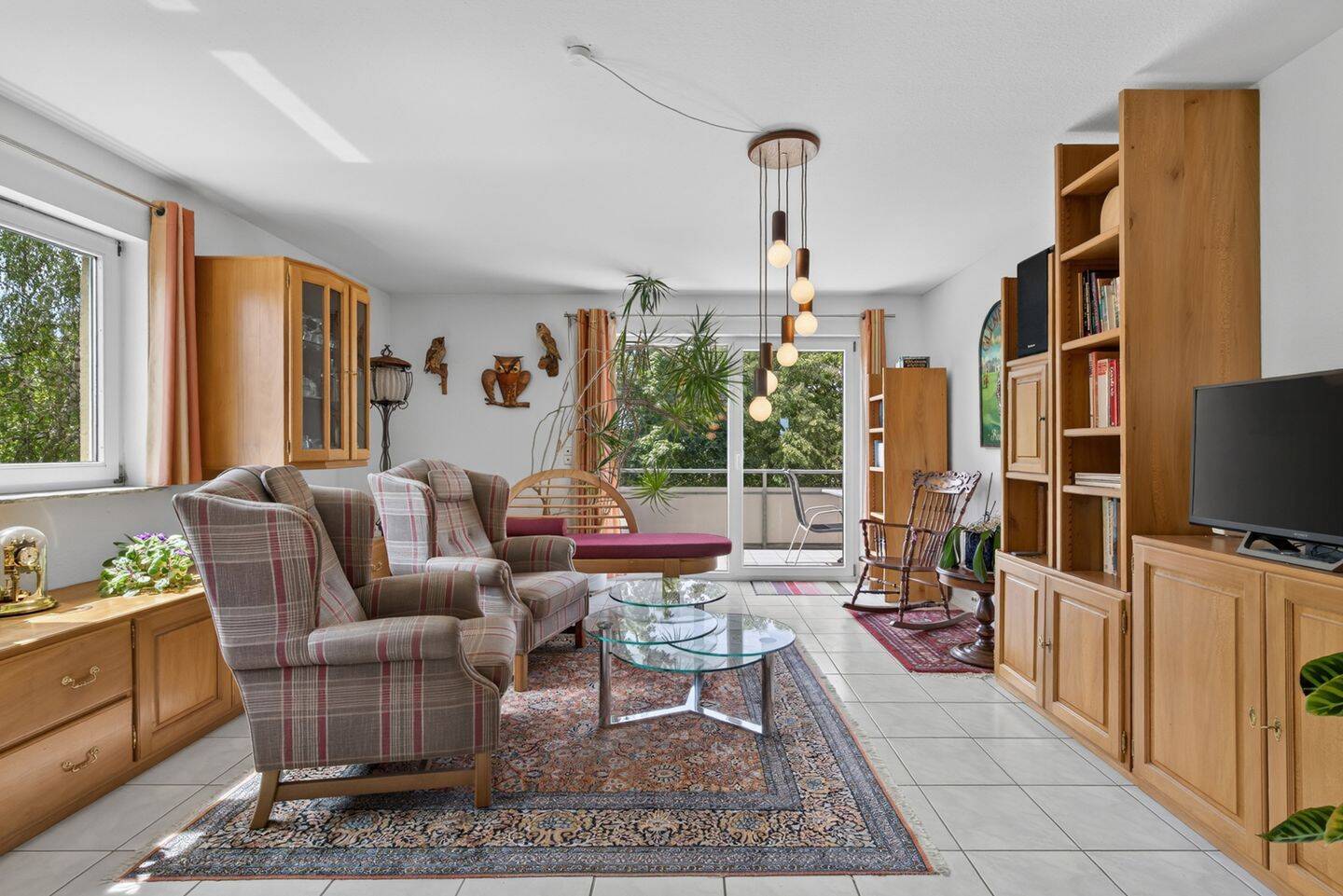 Helle 3-Zimmer-Wohnung mit 2 Balkonen, Aufzug und Stellplatz in Karlsruhe-Knielingen, 76187 Karlsruhe (Knielingen Maxau Mühlburg Nordweststadt)
