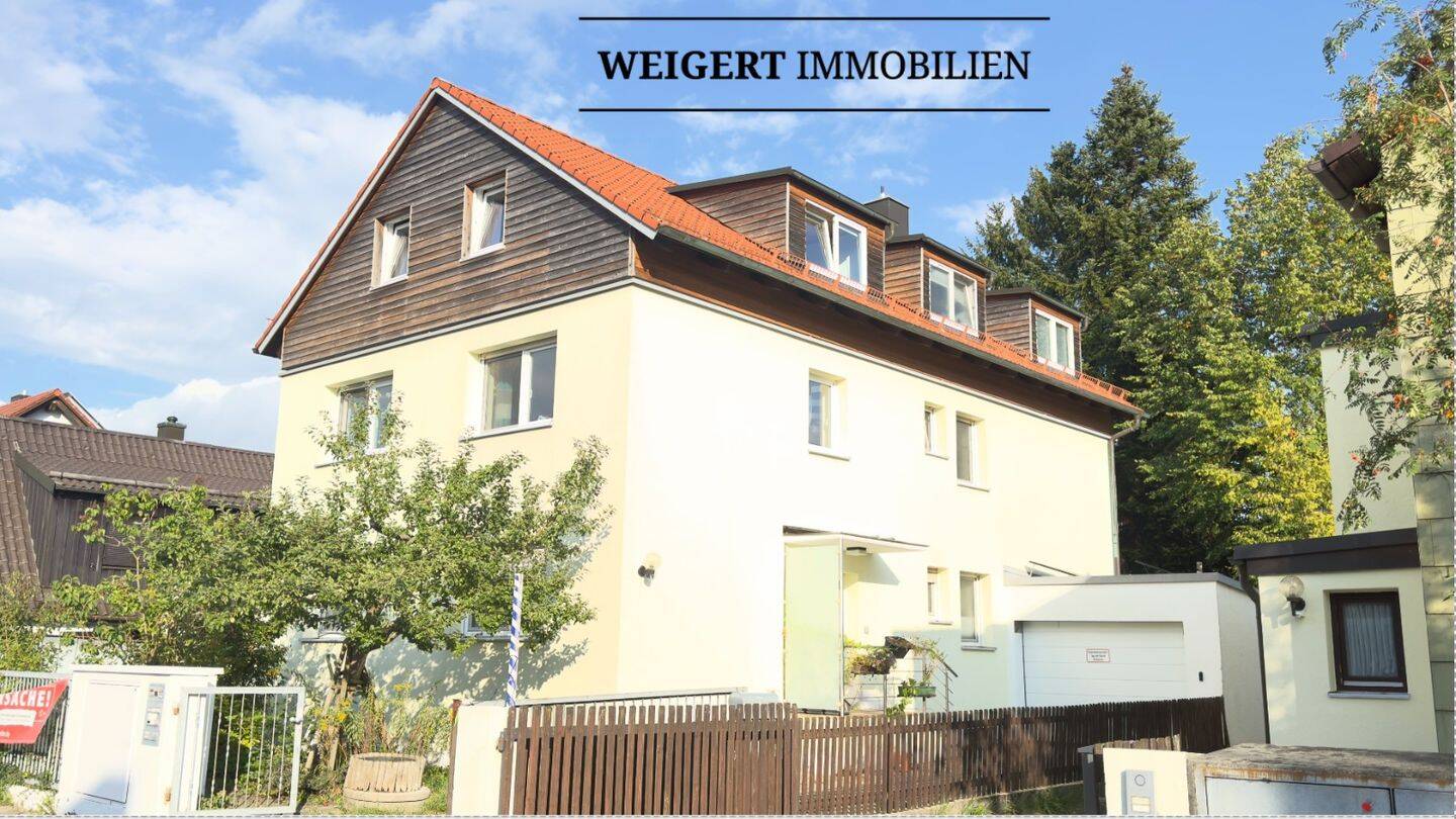 WEIGERT: Großzügige Dachgeschosswohnung mit Balkon, flexibler Raumaufteilung, Wohncharakter & Garage, 81829 München (Berg am Laim Trudering-Riem)