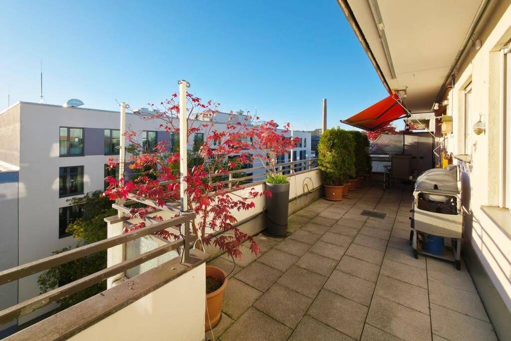 Großzügige 2-Zimmer-Dachterrassenwohnung mit 3-Zimmer-Potenzial in Sendling, 81369 München (Sendling Sendling-Westpark Thalk. Obersendl.-Forsten-Fürstenr.-Solln)