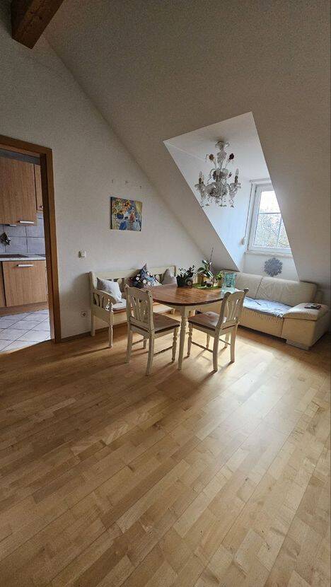 Stylische, Gemütliche, Möblierte 2,5-Zimmer Wohnung mit Wintergarten, in einer reichen Gemeinde. 1700 Warmmiete all inklusive., 85774 Unterföhring