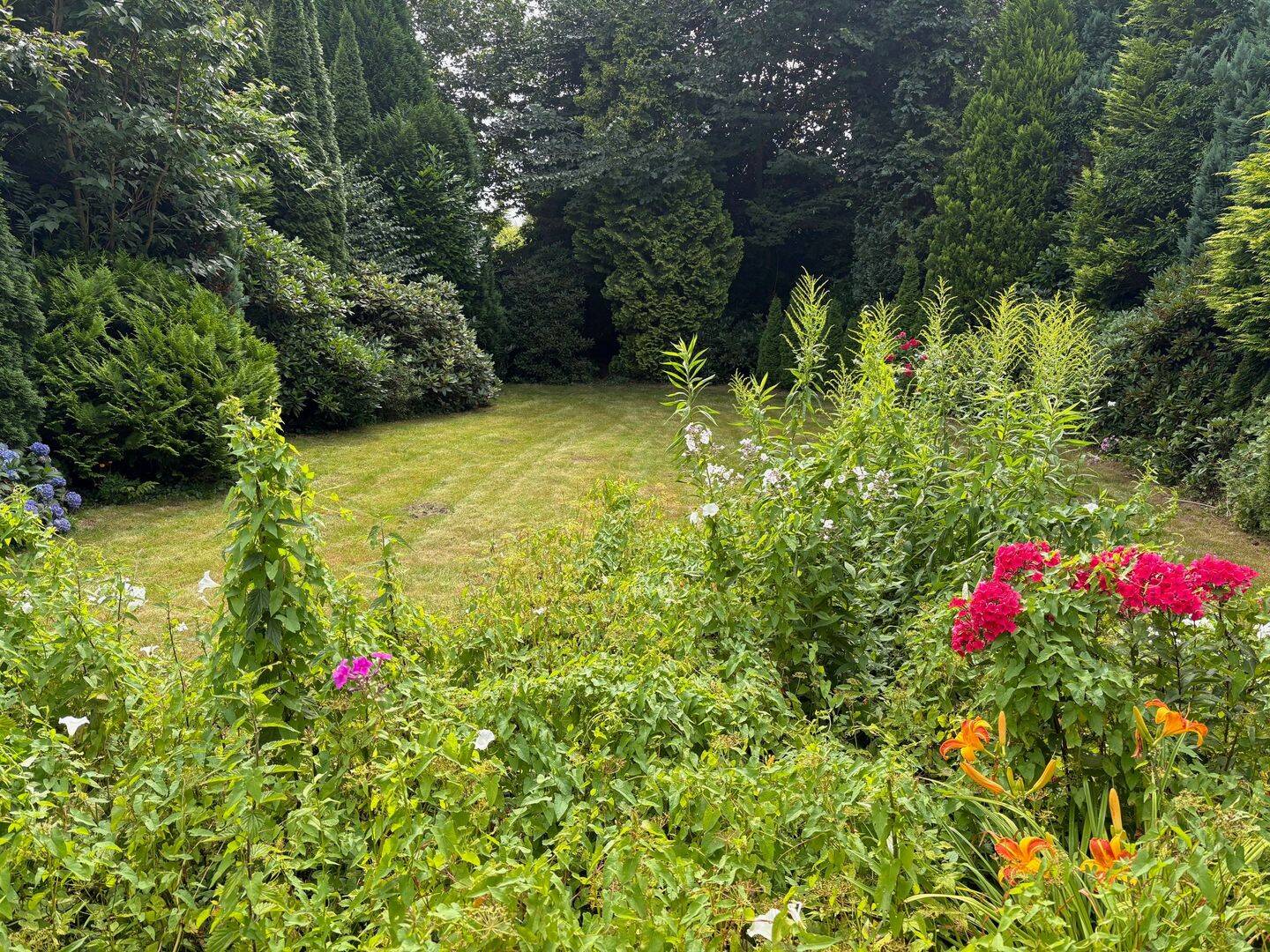 Von Privat: Doppelhaushälfte mit großem Grundstück, Kamin, Garage und viel Potenzial in Hamburg-Meiendorf, 22145 Hamburg (Wandsbek Farmsen-Berne Rahlstedt)