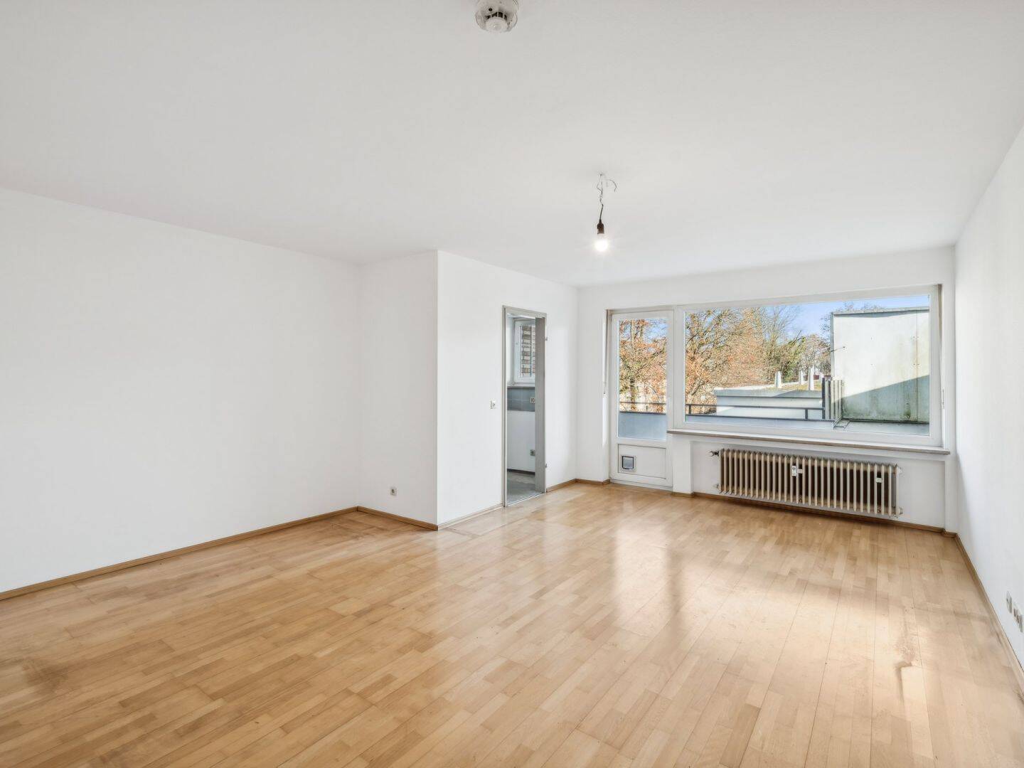 Sofort verfügbare 2-Zimmer Wohnung mit großer Terrasse in begehrter Lage von München-Sendling, 81369 München (Sendling Sendling-Westpark Thalk. Obersendl.-Forsten-Fürstenr.-Solln)