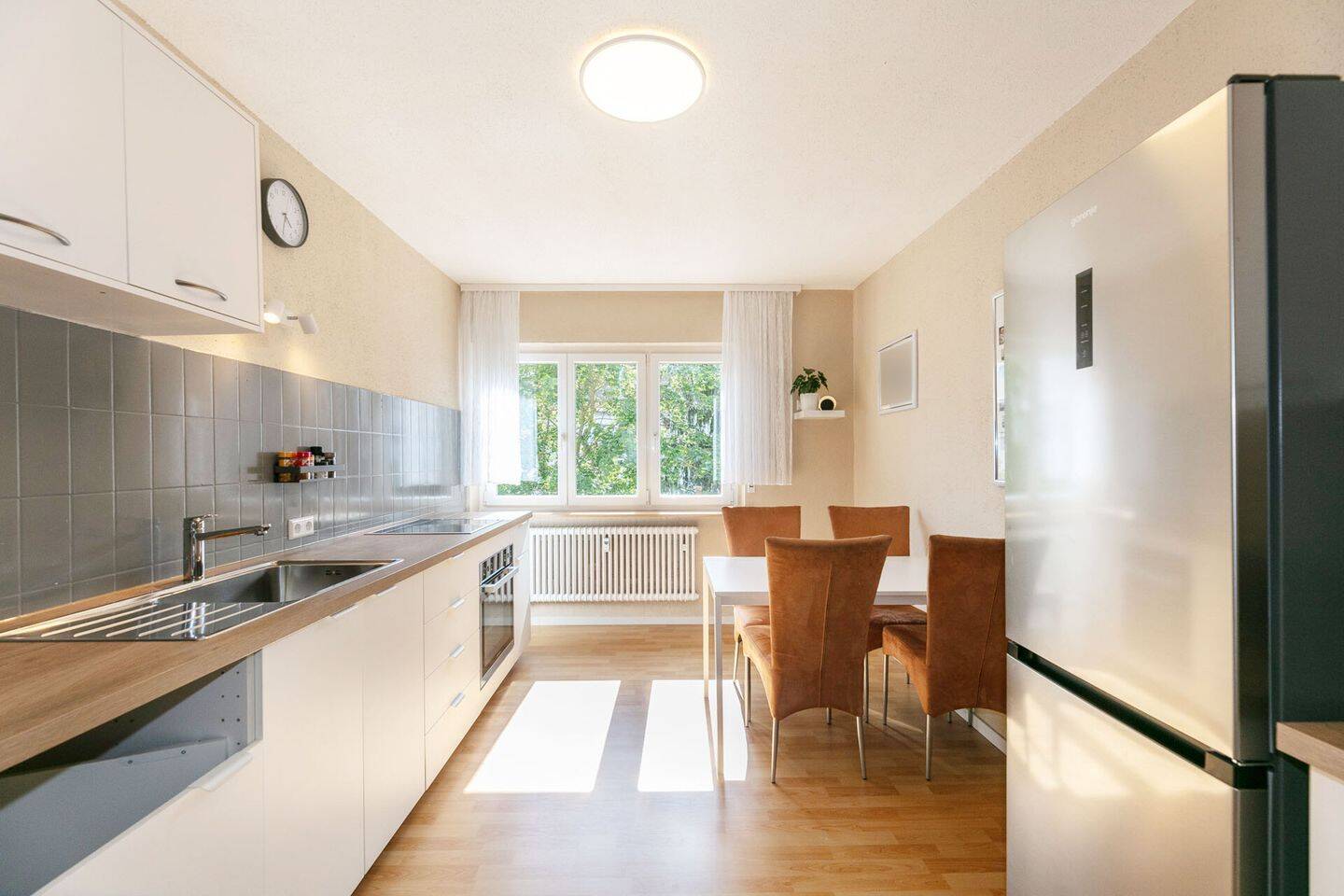 Zentral. Renoviert. Einziehen. – 3-Zi.-Wohnung in Ulm, 89073 Ulm (Mitte Oststadt)