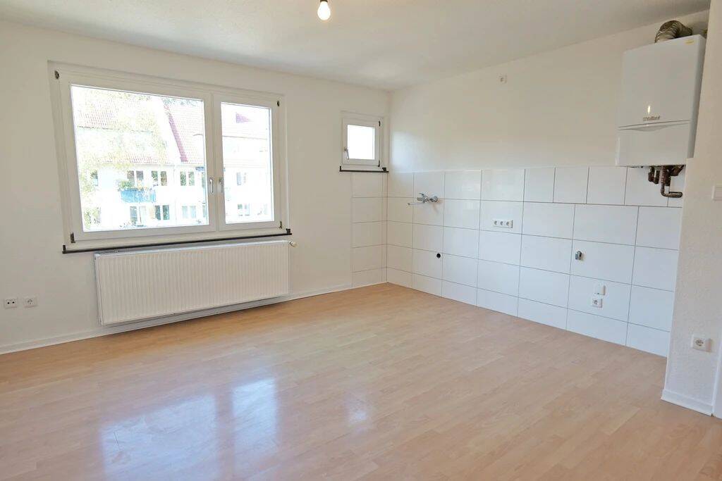 Modernisierte 2,5 Zimmerwohnung mit neuen Bad in Nippes!, 50733 Köln (Nippes Weidenpesch)