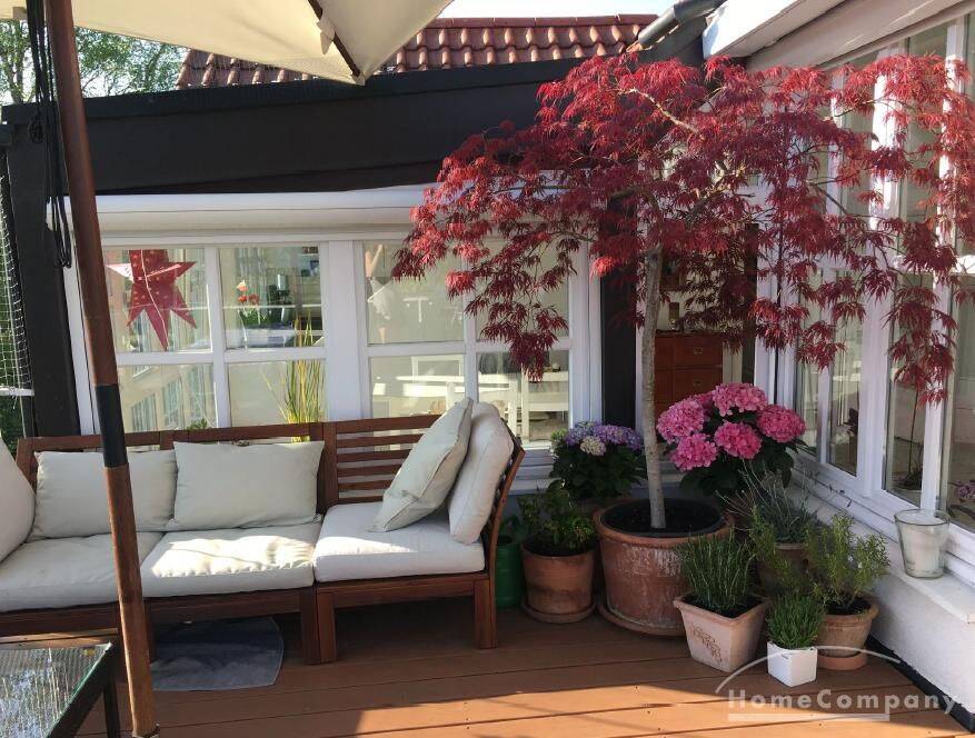 Exklusiv möblierte Penthouse-Wohnung in ruhiger Lage! Barrierefrei mit 2 Badezimmern, 80939 München (Milbertshofen-Am Hart Schwabing-Freimann)