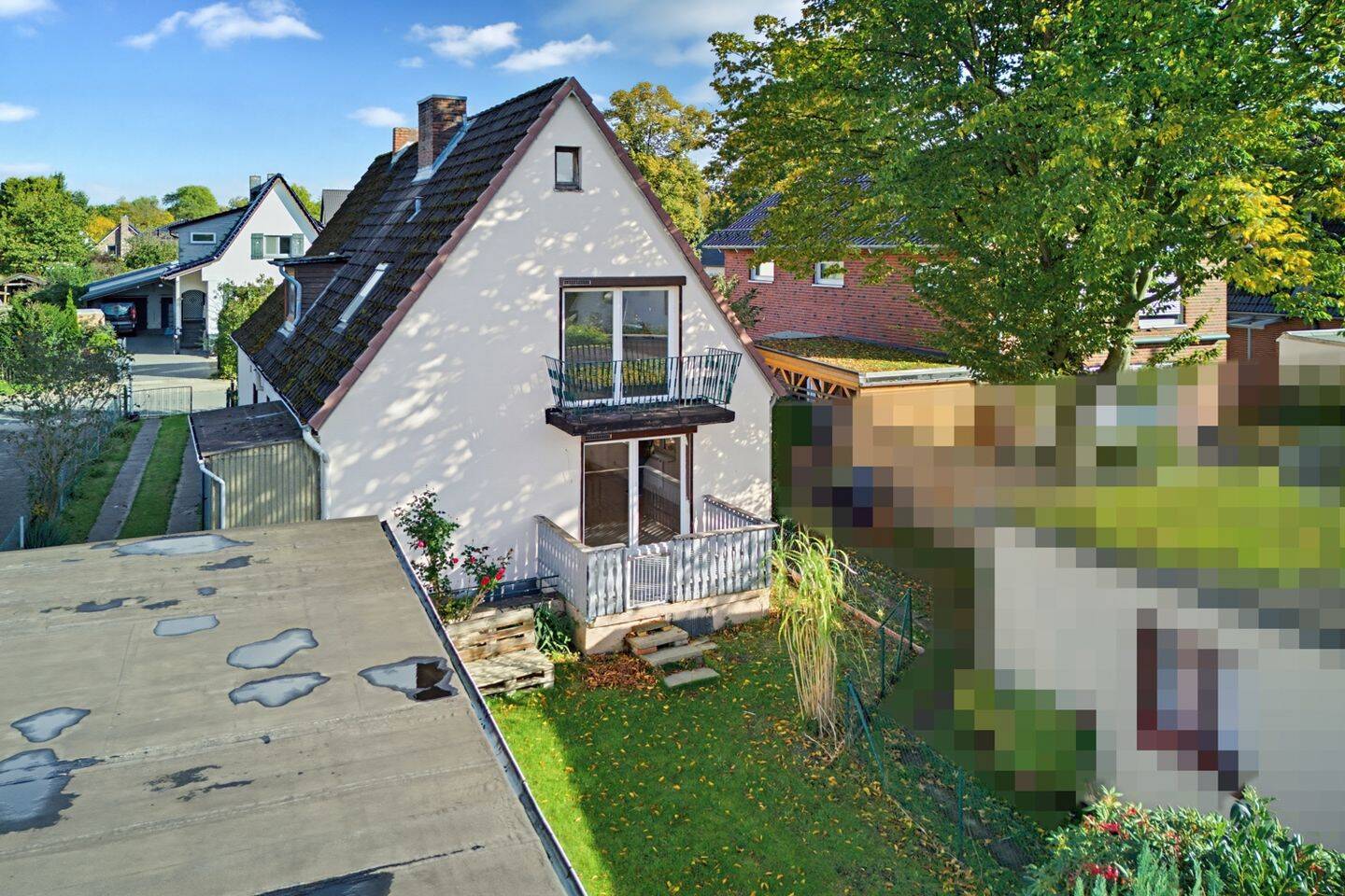 Ruhig in zweiter Reihe: Doppelhaushälfte mit Garten, Garage und Werkstatt in Ahrensburg, 22926 Ahrensburg