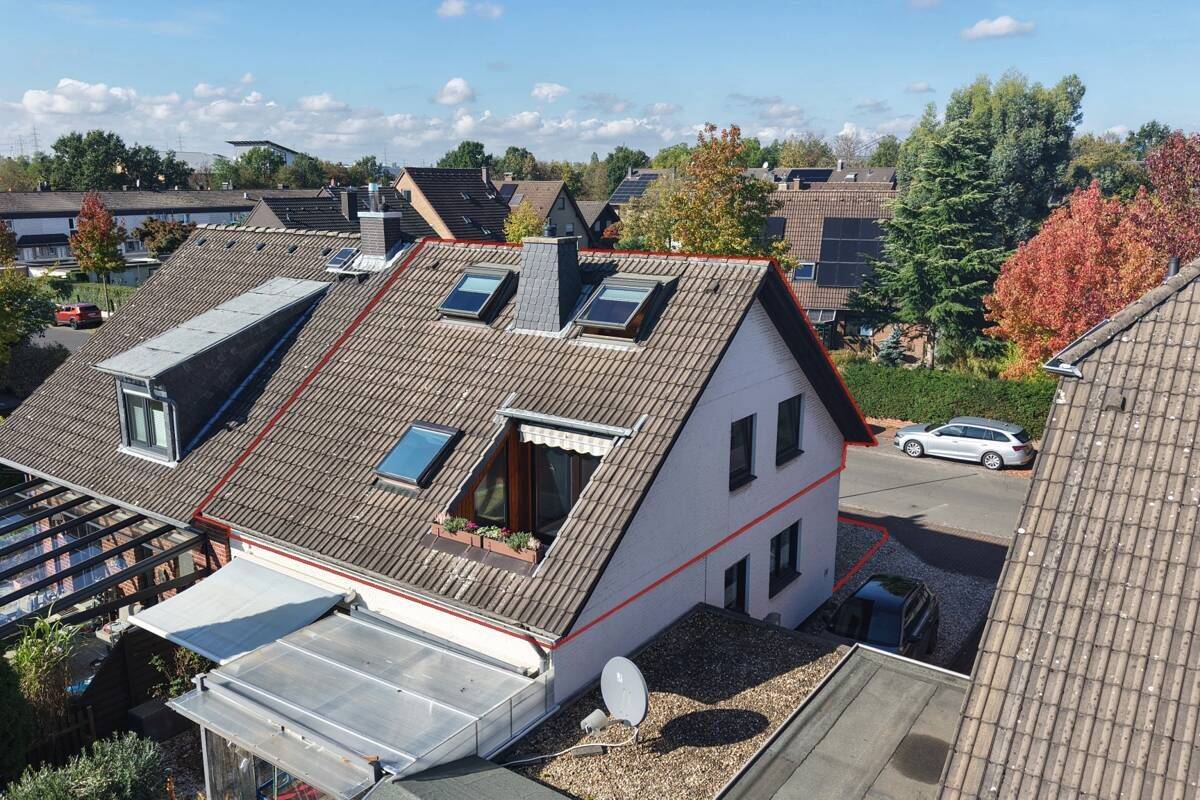 Gemütliche Dachgeschosswohnung mit Sonnenloggia und Zusatzfläche, 41541 Dormagen