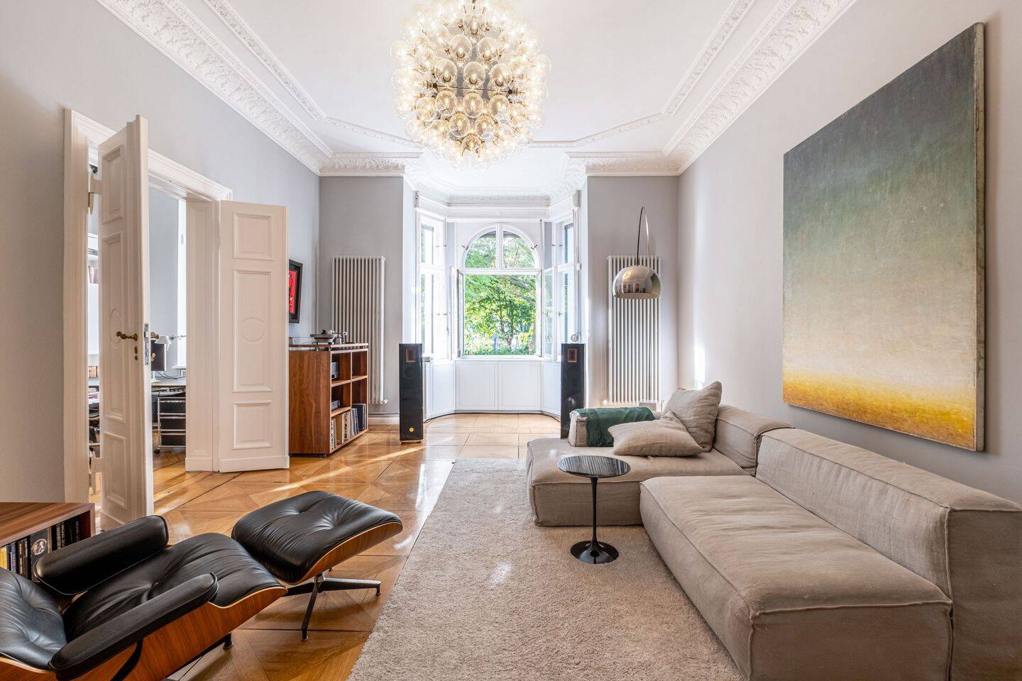 Historisches Meisterwerk, modernes Interior: Repräsentative Altbau-Maisonette am Luisenstädtischen Kanal, 10999 Berlin (Friedrichshain-Kreuzberg Kreuzberg)