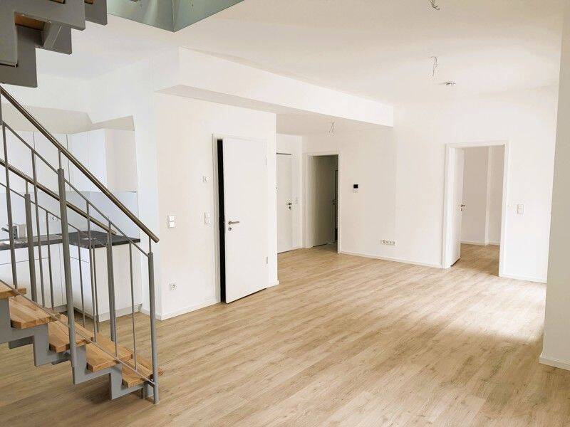 Exklusive Maisonette mit moderner EBK, sonniger Terrasse & Tageslichtbad im neuen „BADERHOME“, 86150 Augsburg (Innenstadt)