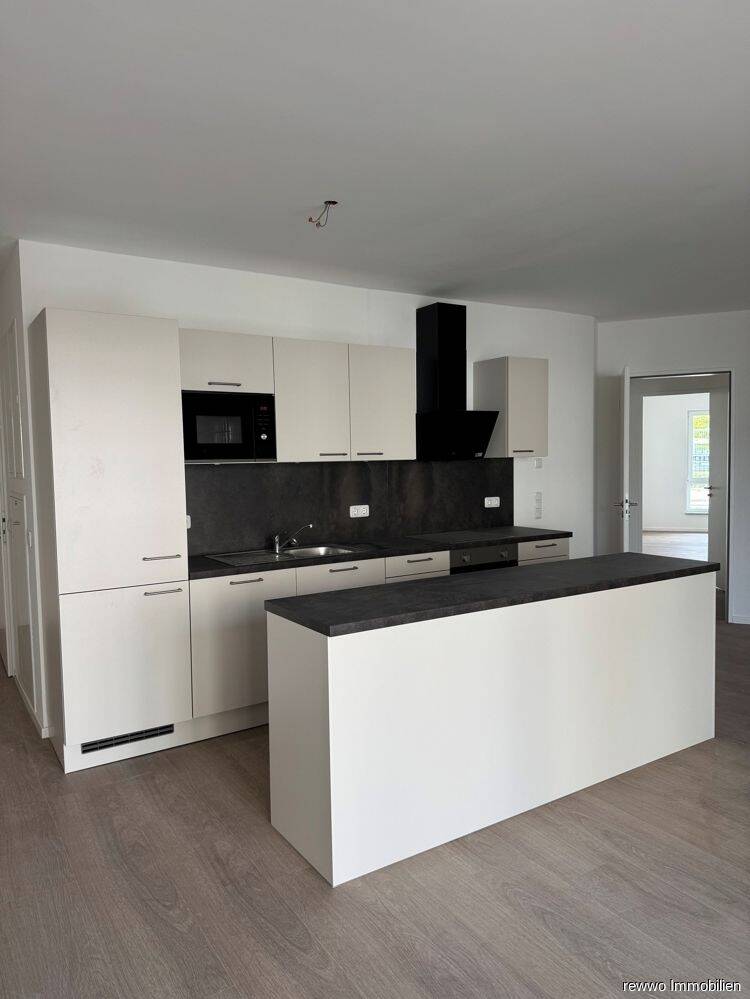Neubau-Erdgeschosswohnung mit 3 Zimmern und Tiefgarage in Burghausen zu vermieten, 84489 Burghausen