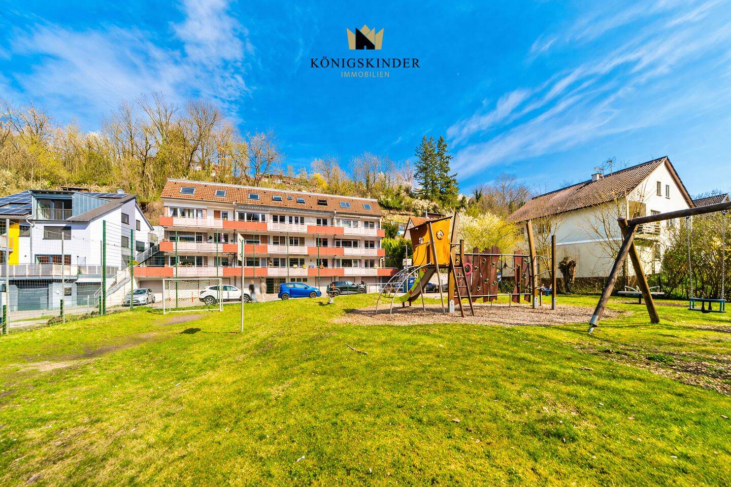 Großzügige 4-Zimmer-Familienwohnung mit Balkon,Terrasse, Gartenbereich & Garage in ruhiger Wohnlage, 71672 Marbach am Neckar