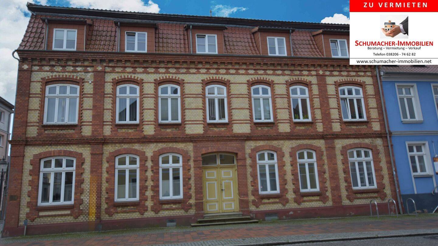 Charmante Stadtwohnung mit ausgebauter Nutzfläche im Spitzboden, 18311 Ribnitz-Damgarten