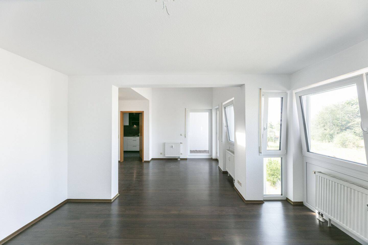 Lichtdurchflutete Maisonette –
Helle Räume, EBK und zwei Bäder!, 89584 Ehingen (Donau)