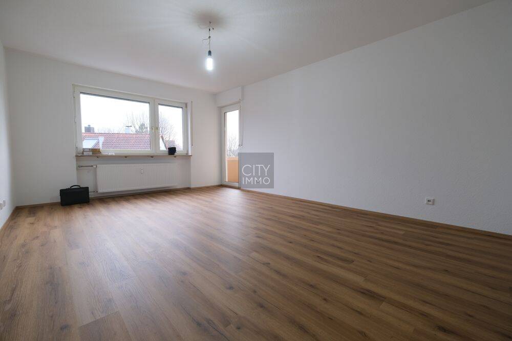Renovierte 3-Zimmerwohnung mit Balkon in Laufamholz, 90482 Nürnberg (Freiland Laufamholz Mögeldorf Rehhof Unterbürg)