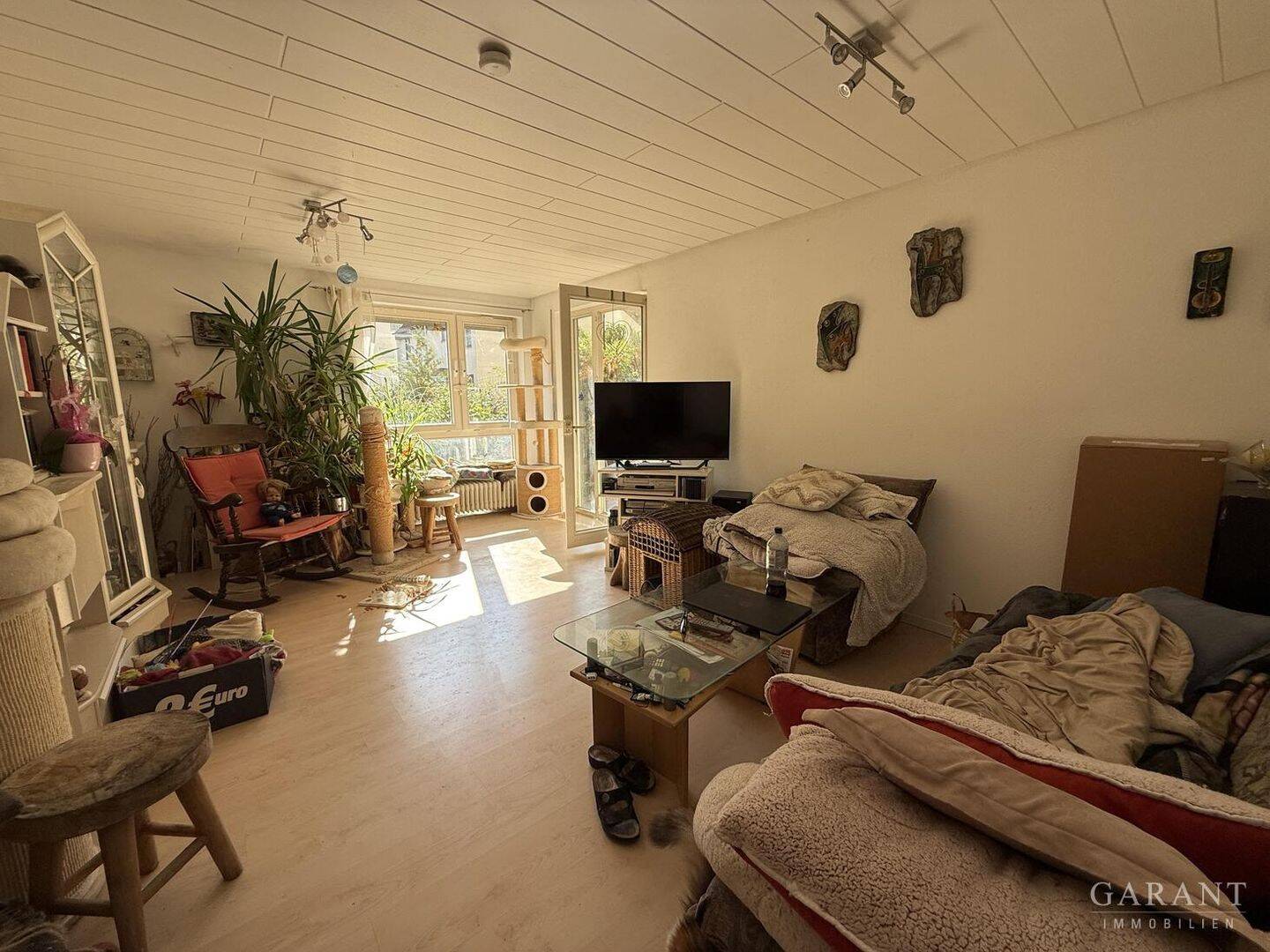 2 1/2 Zimmer-Wohnung mit Süd-Terrasse und Garten in Esslingen-Weil, 73733 Esslingen am Neckar