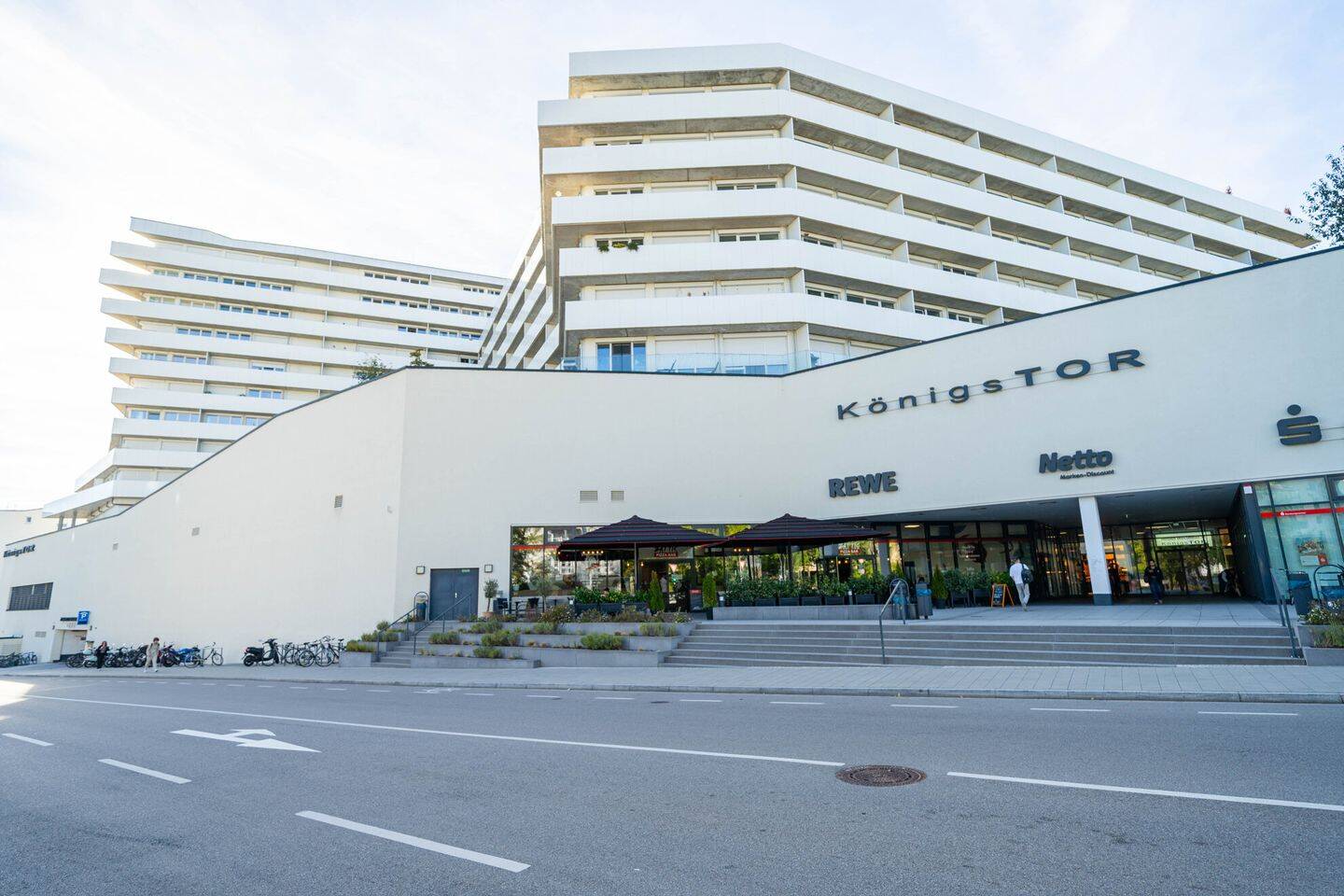 Großzügige 2-Zimmer-Wohnung mit moderner Ausstattung, 93051 Regensburg (Galgenberg Großprüfening-Dechbetten-Königswiesen Kumpfmühl-Ziegetsdorf-Neuprüll)