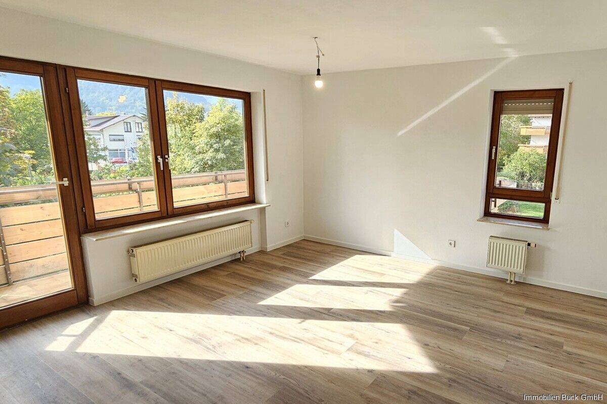 3 Zimmer Wohnung in naturnaher Lage mit TG und Balkon – sofort frei!, 73312 Geislingen an der Steige