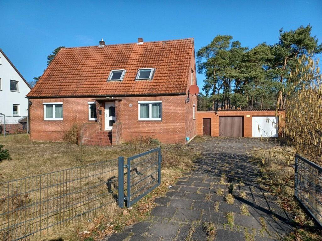 Bieterverfahren: Einfamilienhaus in Rohrsen mit Doppelgarage und großem Garten, 31627 Rohrsen