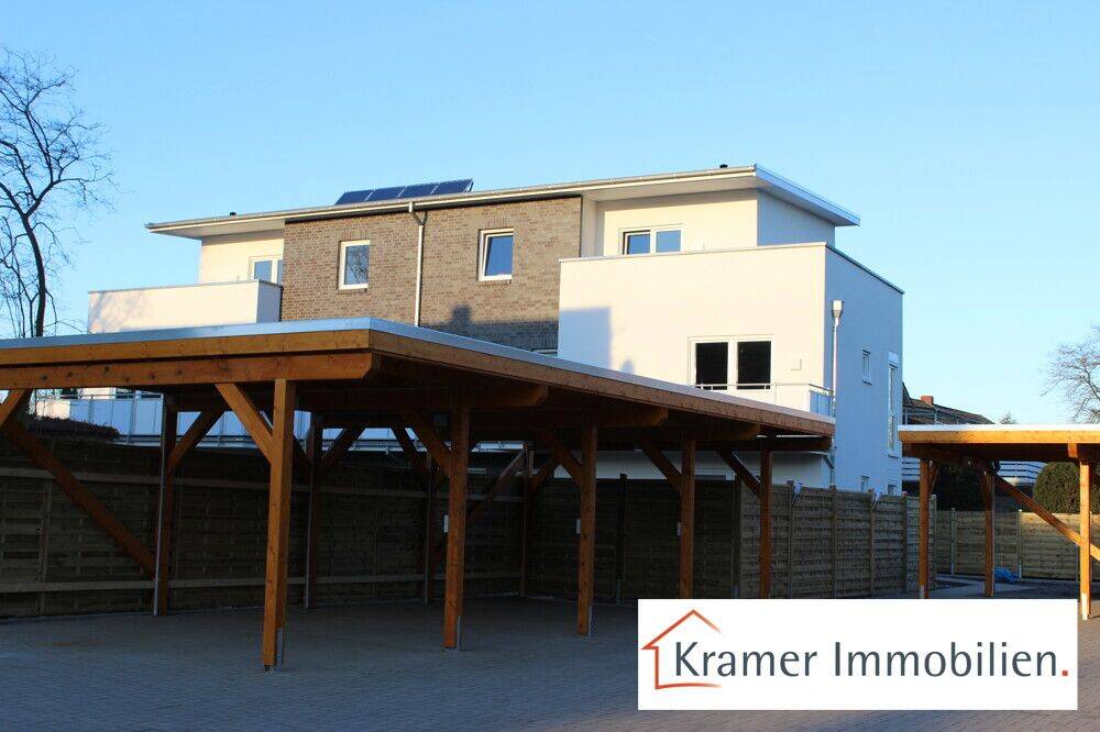 Attraktive Dachgeschosswohnung in Top-Lage von Westerstede – mit zwei Balkonen und Carportstellplatz, 26655 Westerstede