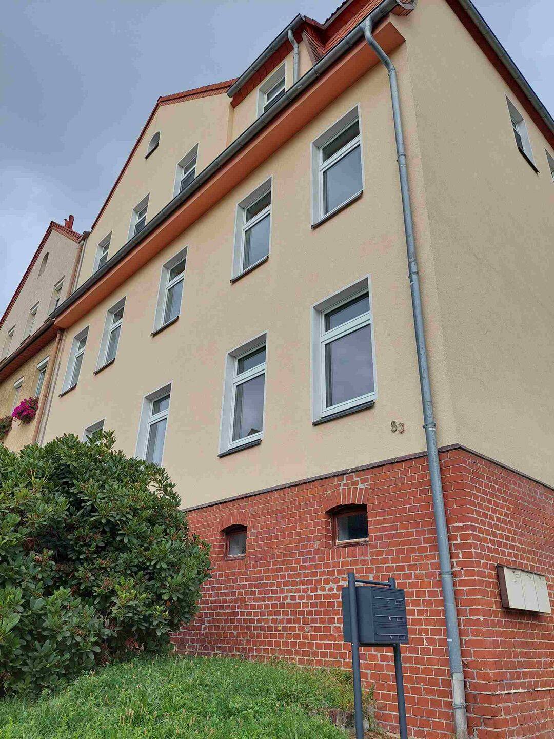 Renovierte 4 Raum Wohnung mit modernisierten Bad ab sofort zu vermieten, 8066 Zwickau