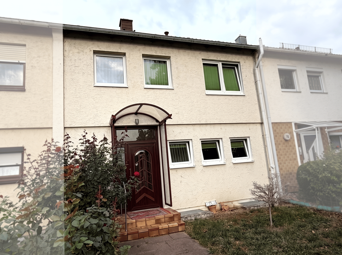 GROSSZÜGIGES REIHENMITTELHAUS, 74078 Heilbronn (Biberach Frankenbach Heilbronn Kirchhausen Neckargartach)