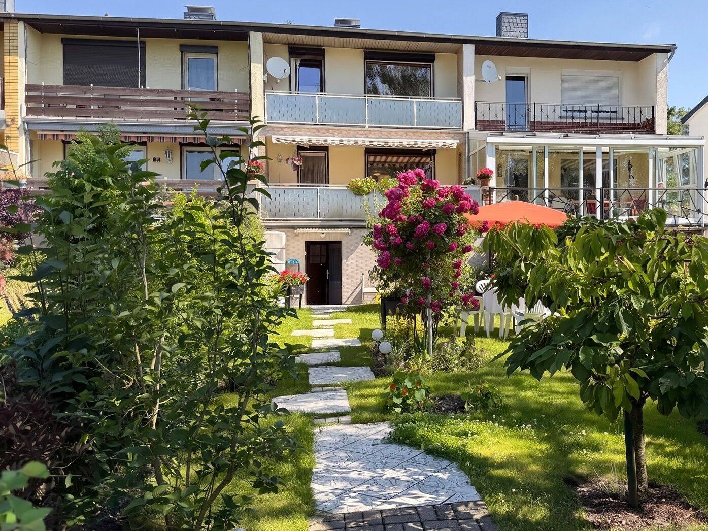Wohnen mit Terrasse, Garten und viel Nutzfläche in Schwerin-Warnitz
