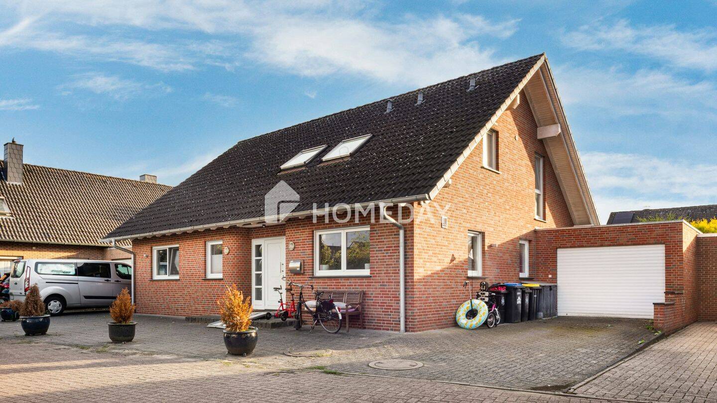 Großzügiges Einfamilienhaus mit 2 Wohnbereichen und Wohnmobilstellplatz in Reckenfeld, 48268 Greven